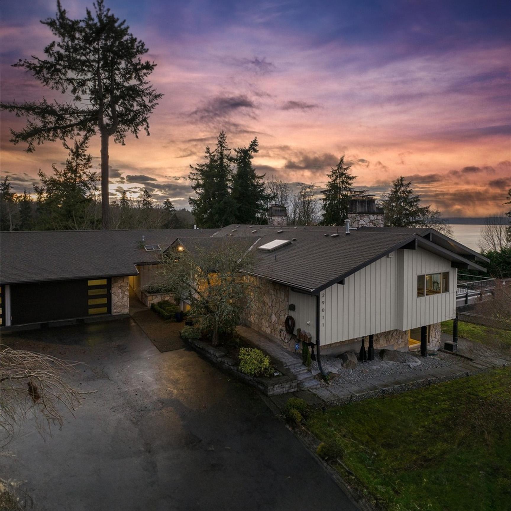 Luxury Mid-Century Modern in Marine Hills — photo 2