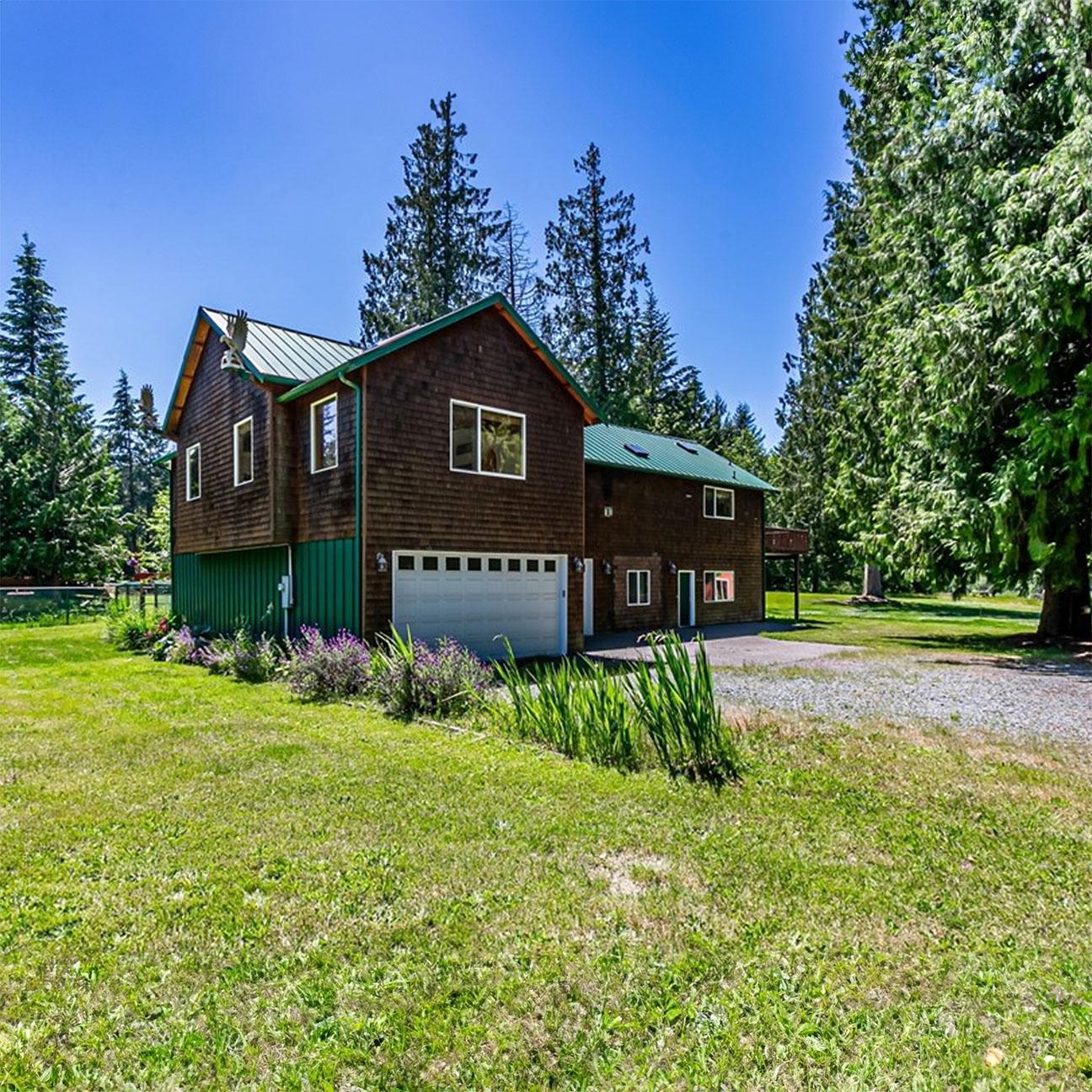 Secluded 5-Acre Dual Residence in Graham