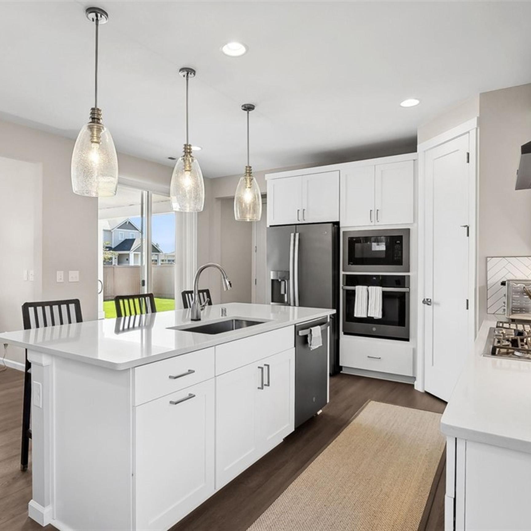 Modern Home in Thriving Sumner Valley — photo 3