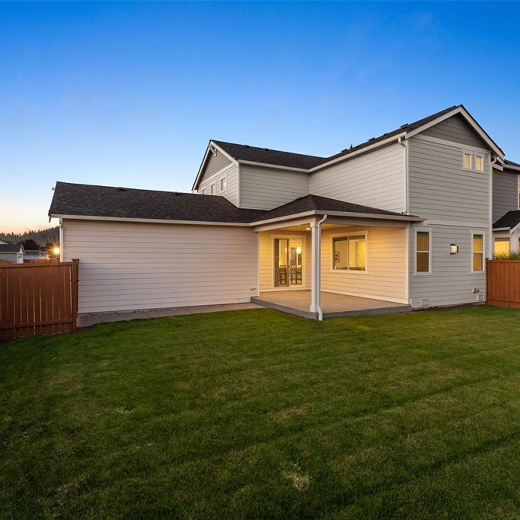 Modern Home in Thriving Sumner Valley — photo 7