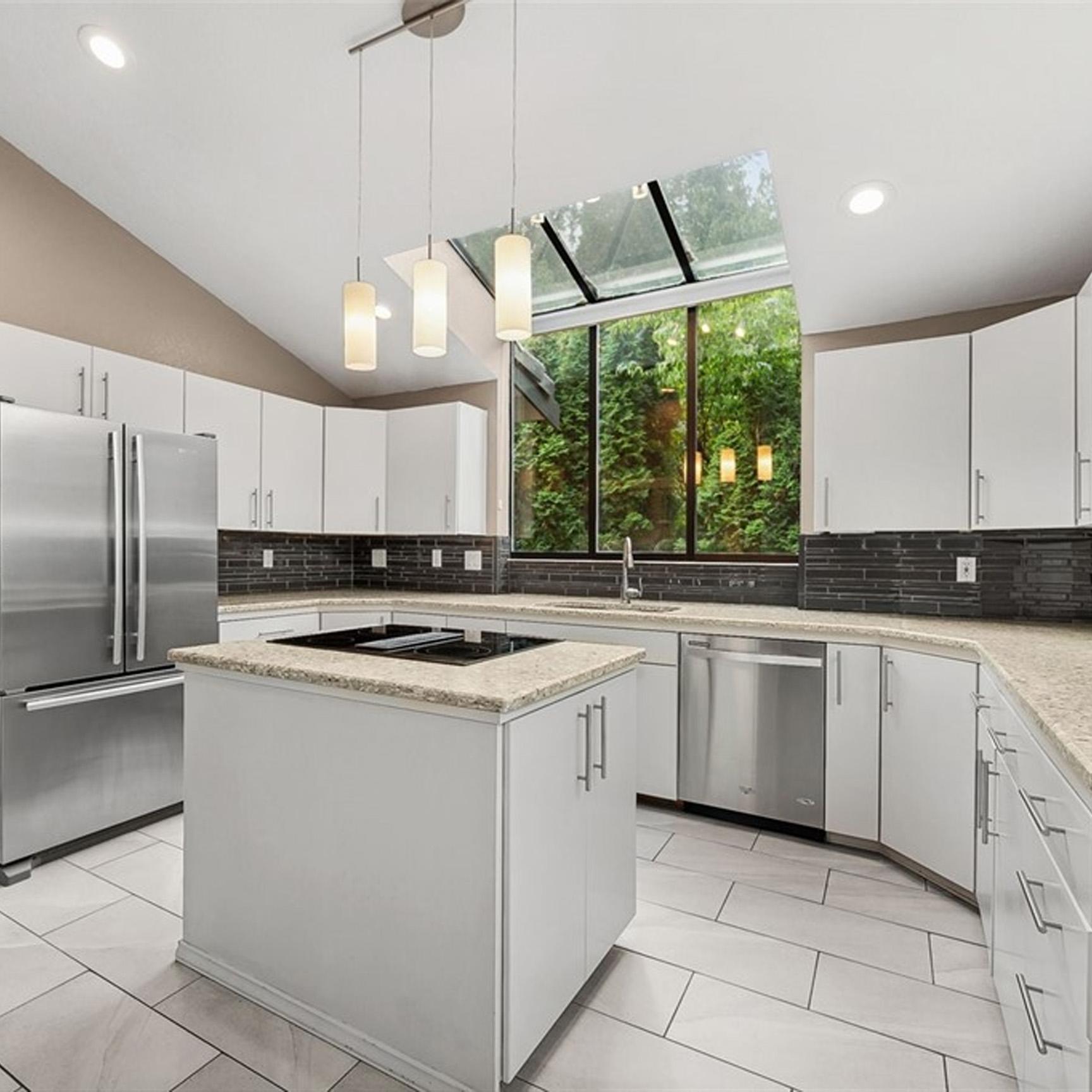 Single-Story Home in Gem Heights, Puyallup — photo 2