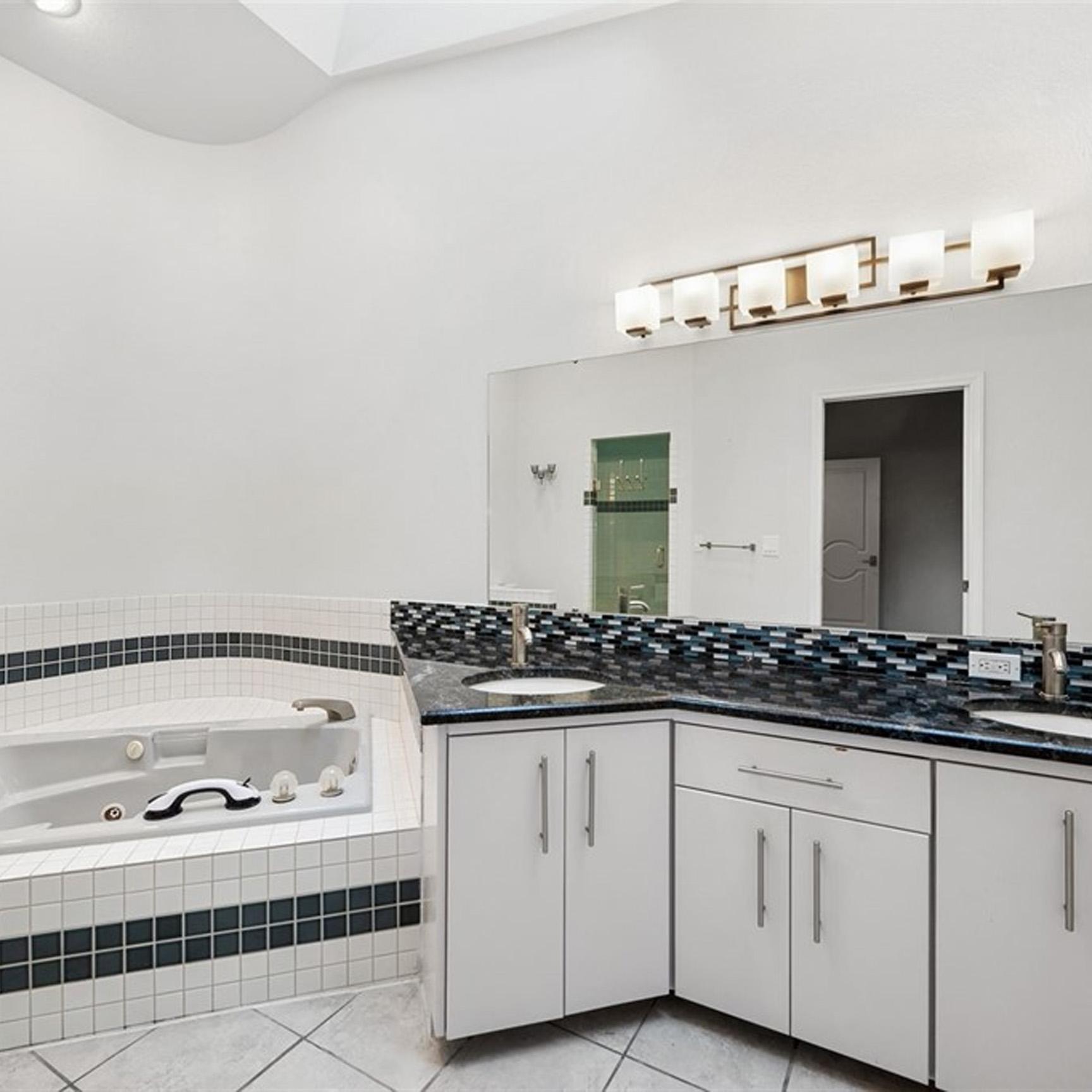 Single-Story Home in Gem Heights, Puyallup — photo 7